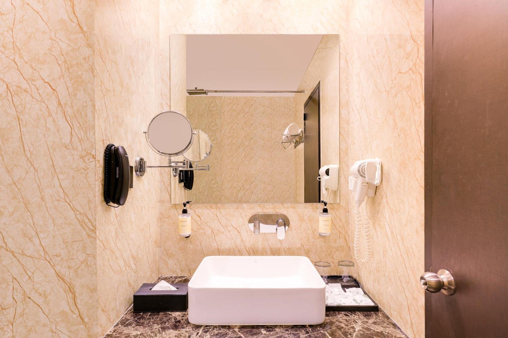 Lemon Tree Hotel Μποπάλ Εξωτερικό φωτογραφία